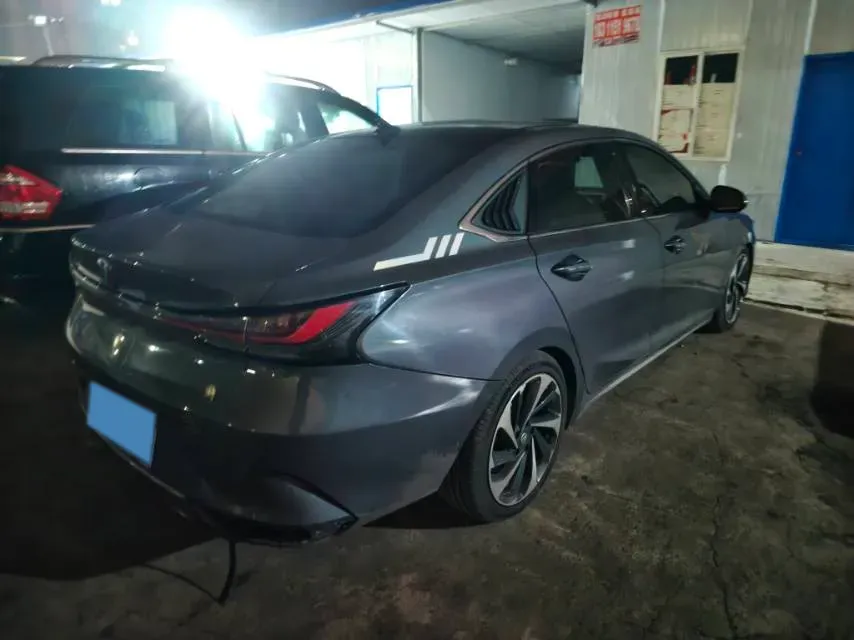 2023 ChangAn Raeton Plus 1.5T 188HP L4 7DCT,autocango,china used car exporter,china ev exporter,chinese used car exporter,chinese used ev exporter