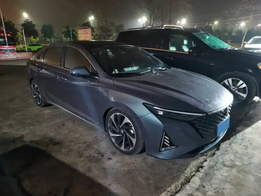 2023 ChangAn Raeton Plus 1.5T 188HP L4 7DCT,autocango,china used car exporter,china ev exporter,chinese used car exporter,chinese used ev exporter