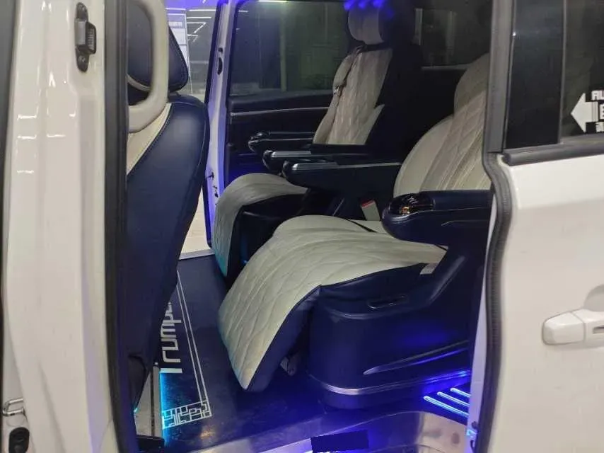 2021 GAC Trumpchi M8 2.0T 252HP L4 8AT,autocango,china used car exporter,china ev exporter,chinese used car exporter,chinese used ev exporter