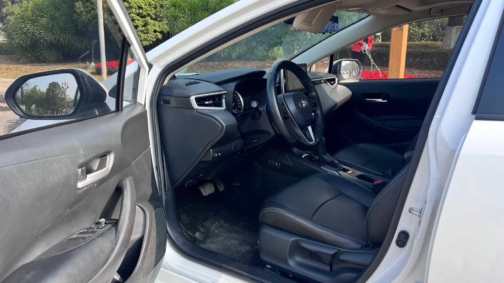 2019 Toyota Corolla 1.2T 116HP L4 CVT,autocango,china used car exporter,china ev exporter,chinese used car exporter,chinese used ev exporter