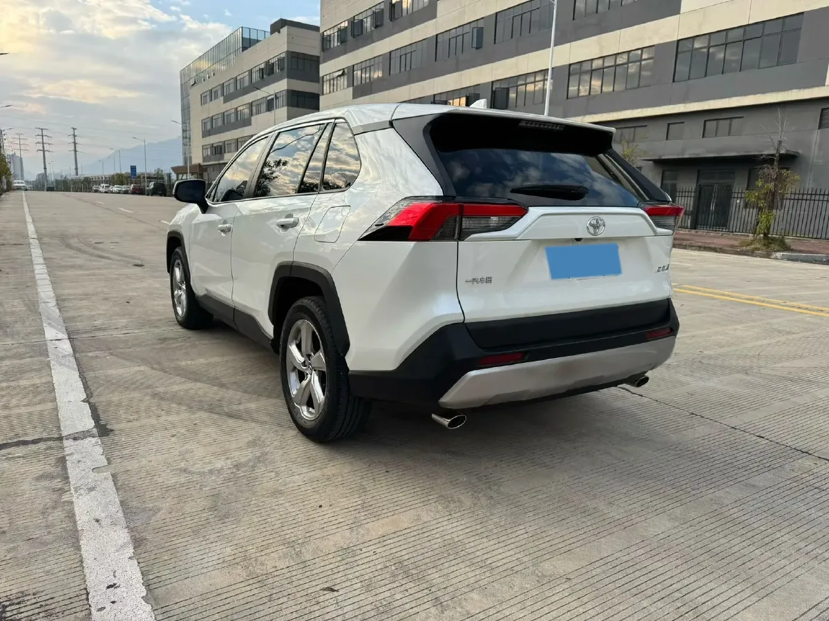 2020 Toyota RAV4 2.0L 171HP L4 CVT,autocango,china used car exporter,china ev exporter,chinese used car exporter,chinese used ev exporter