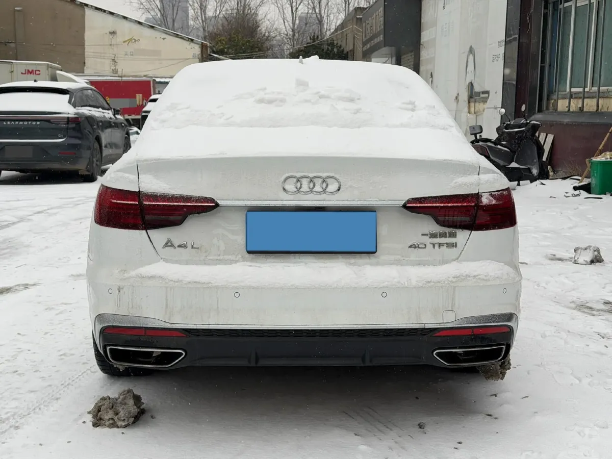 2024 Audi A4L 2.0T 190HP L4 7DCT,autocango,china used car exporter,china ev exporter,chinese used car exporter,chinese used ev exporter