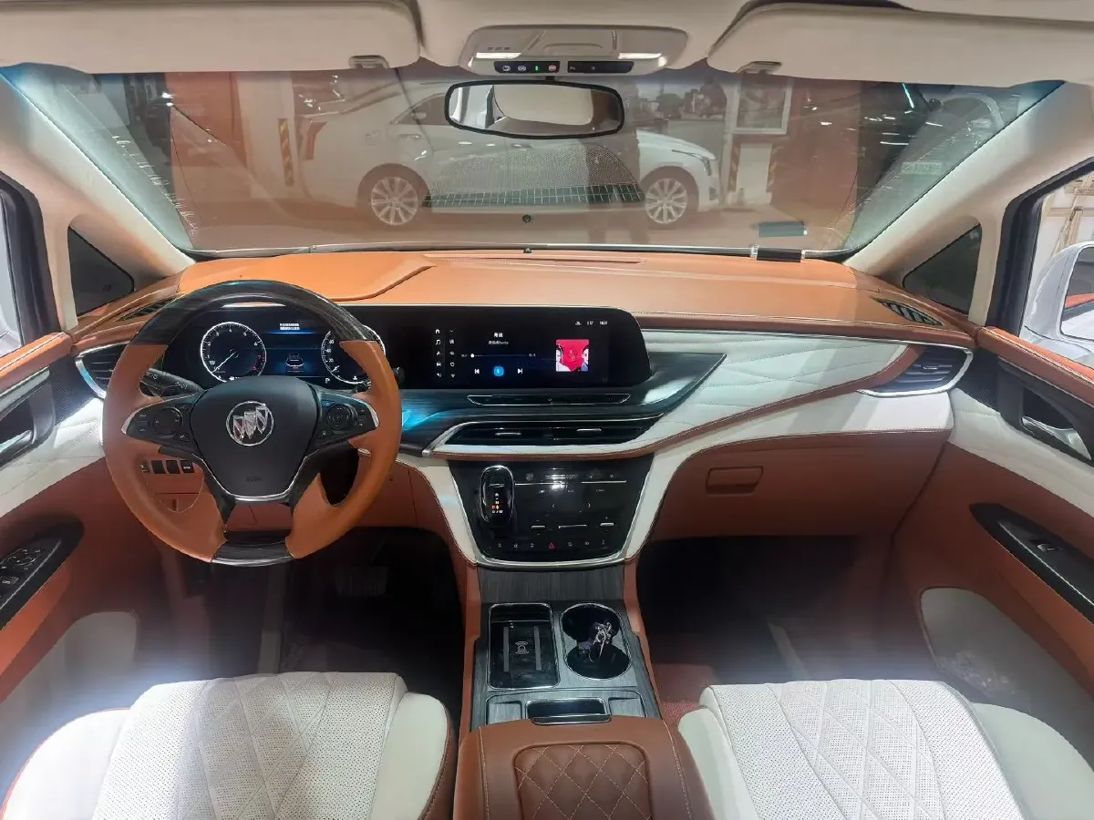 2022 Buick GL8 2.0T 237HP L4 9AT,autocango,china used car exporter,china ev exporter,chinese used car exporter,chinese used ev exporter