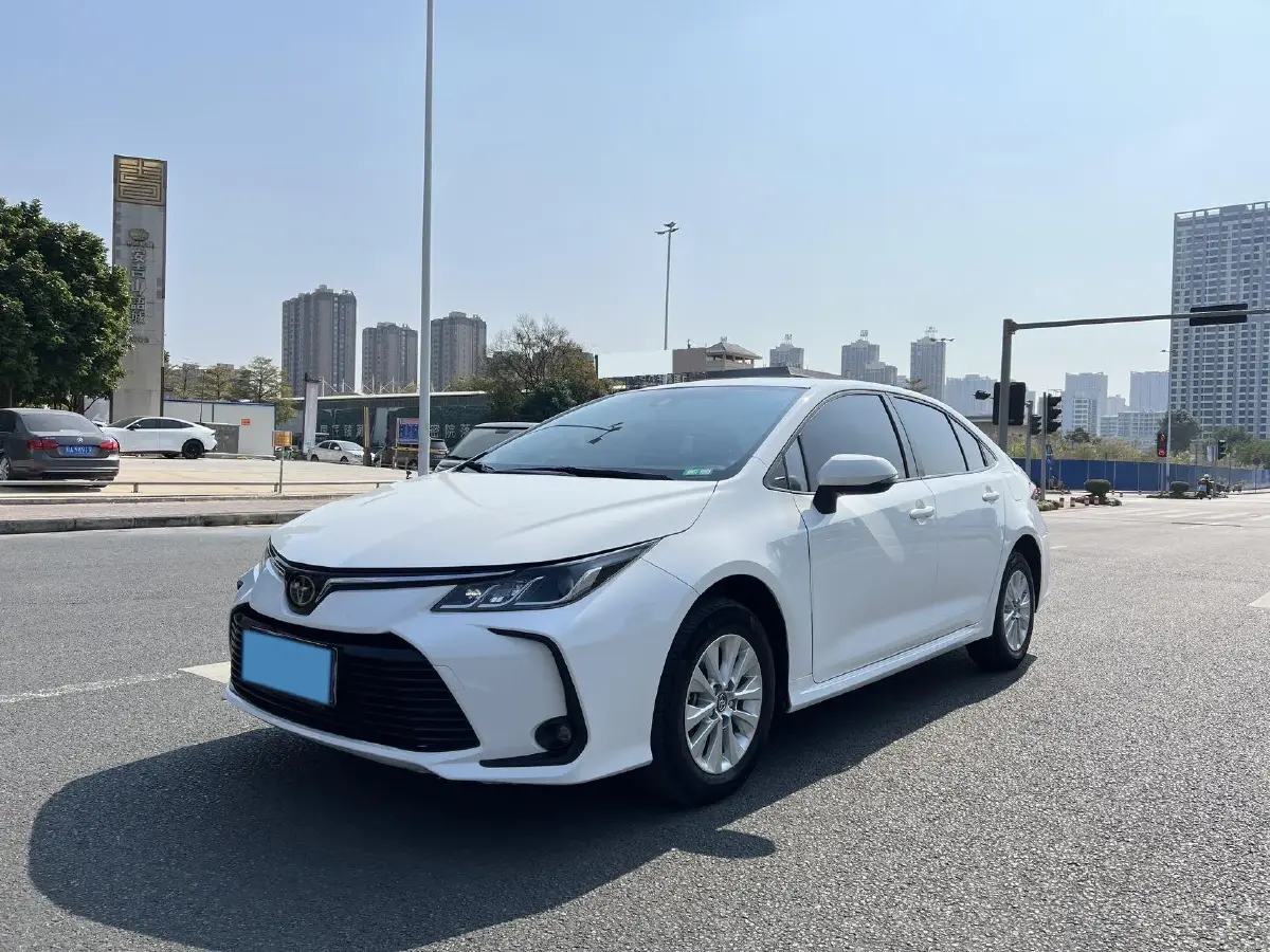 2019 Toyota Corolla 1.2T 116HP L4 CVT