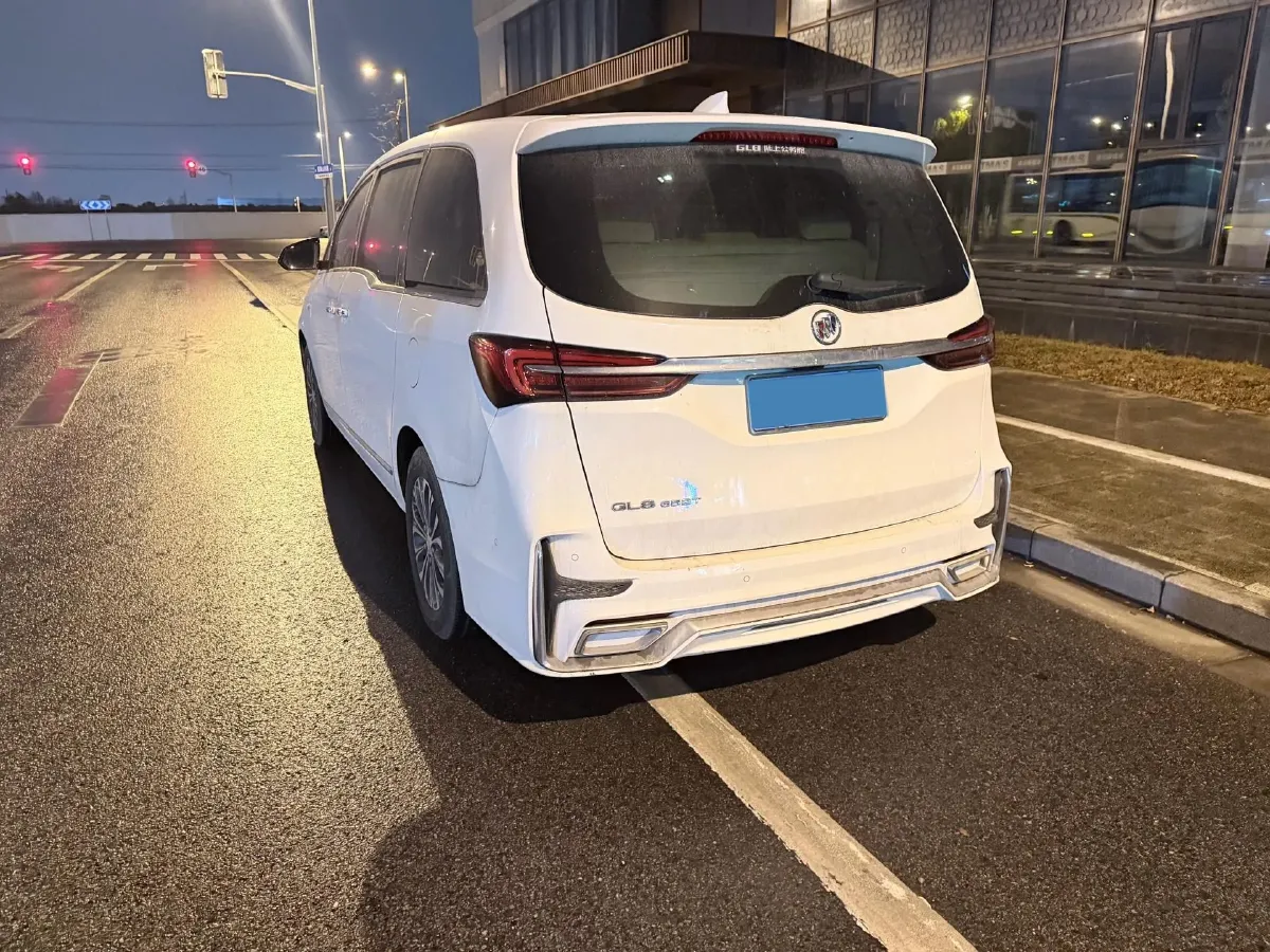 2021 Buick GL8 2.0T 237HP L4 9AT,autocango,china used car exporter,china ev exporter,chinese used car exporter,chinese used ev exporter