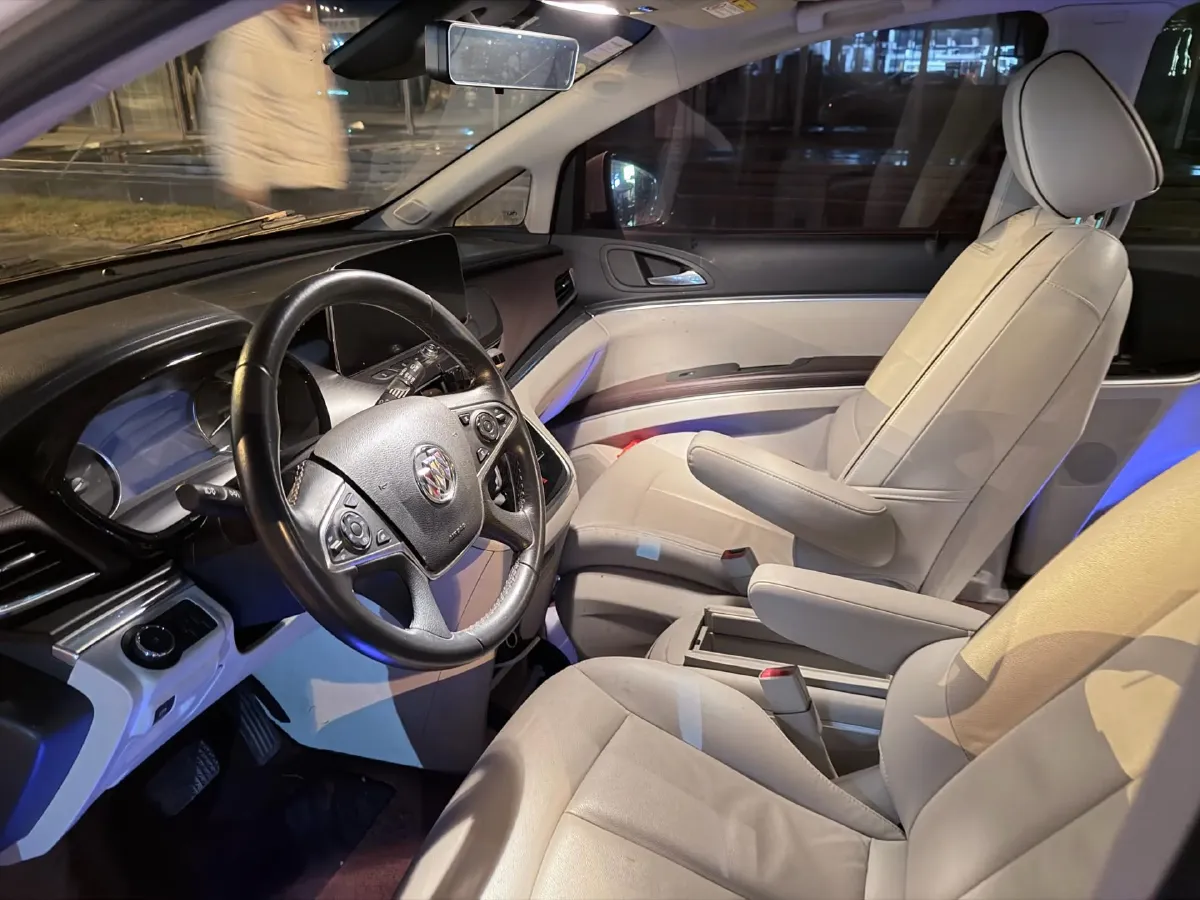 2021 Buick GL8 2.0T 237HP L4 9AT,autocango,china used car exporter,china ev exporter,chinese used car exporter,chinese used ev exporter