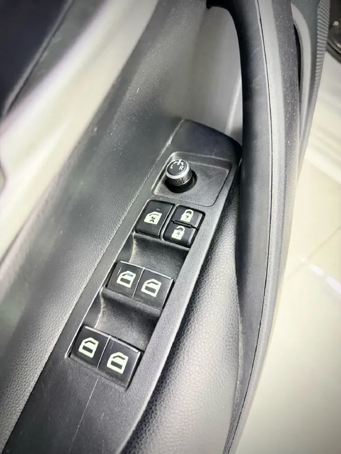 2021 Toyota Corolla 1.2T 116HP L4 CVT,autocango,china used car exporter,china ev exporter,chinese used car exporter,chinese used ev exporter