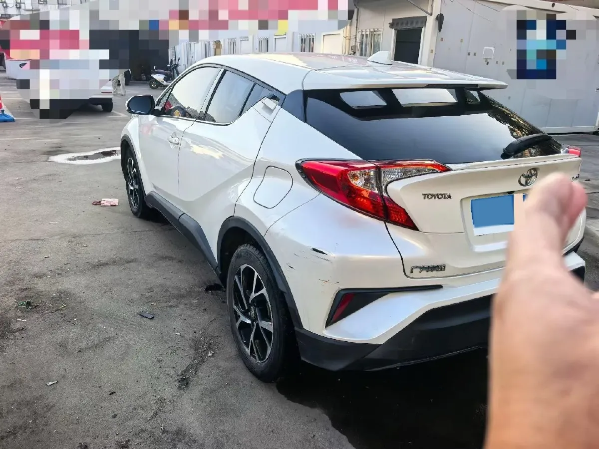2018 Toyota C-HR 2.0L 171HP L4 CVT,autocango,china used car exporter,china ev exporter,chinese used car exporter,chinese used ev exporter