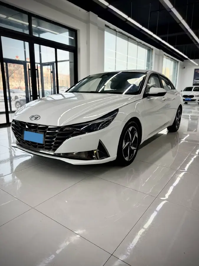 2021 Hyundai Elantra 1.5L 115HP L4 CVT