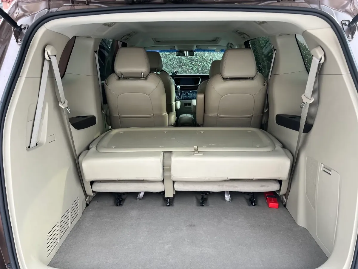 2018 Buick GL8 2.0T 260HP L4 6AT,autocango,china used car exporter,china ev exporter,chinese used car exporter,chinese used ev exporter