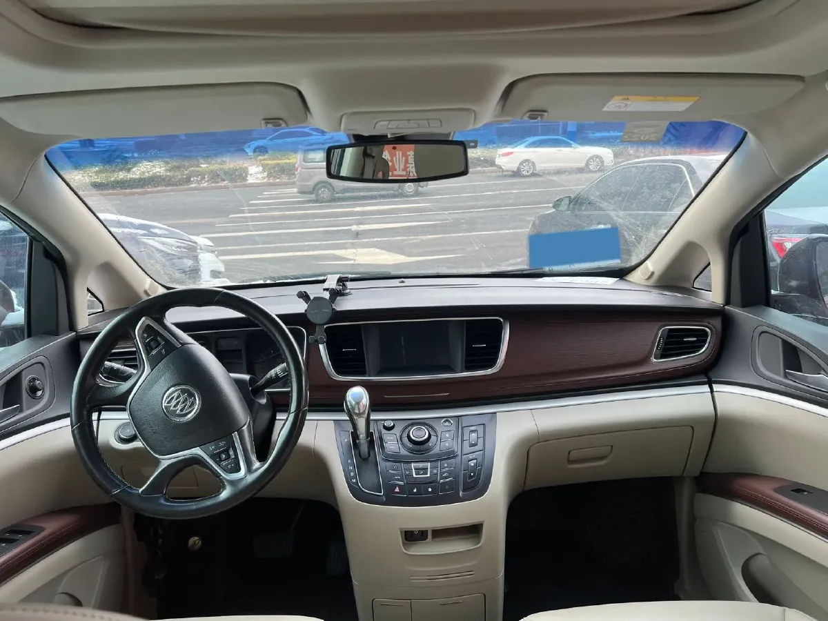 2018 Buick GL8 2.0T 260HP L4 6AT,autocango,china used car exporter,china ev exporter,chinese used car exporter,chinese used ev exporter