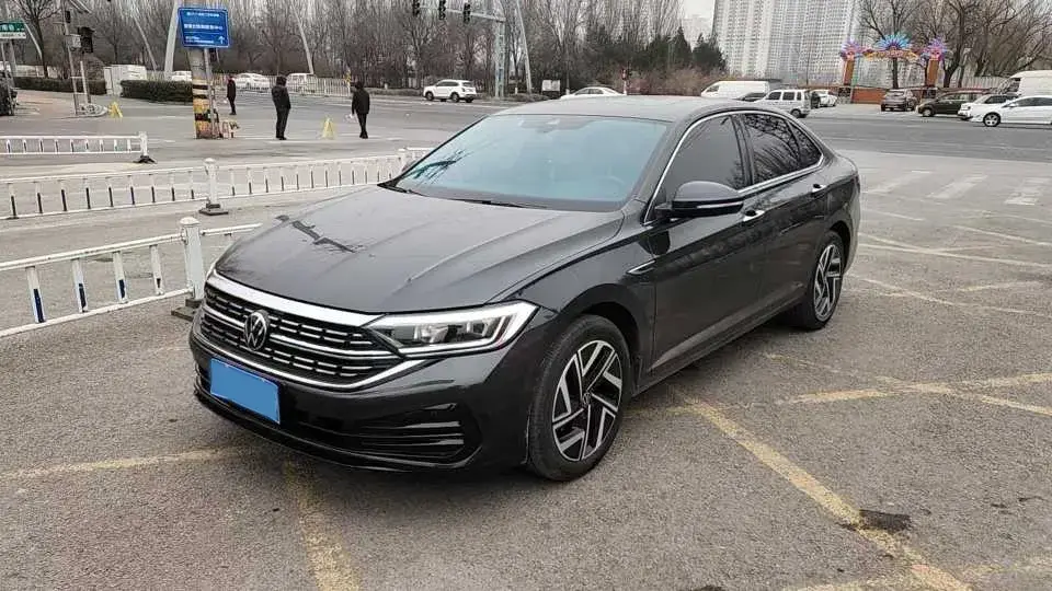 2023 Volkswagen Sagitar 1.5T 160HP L4 7DCT