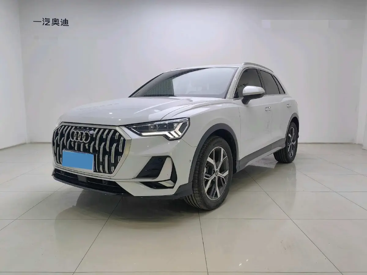 2024 Audi Q3 1.5T 160HP L4 7DCT