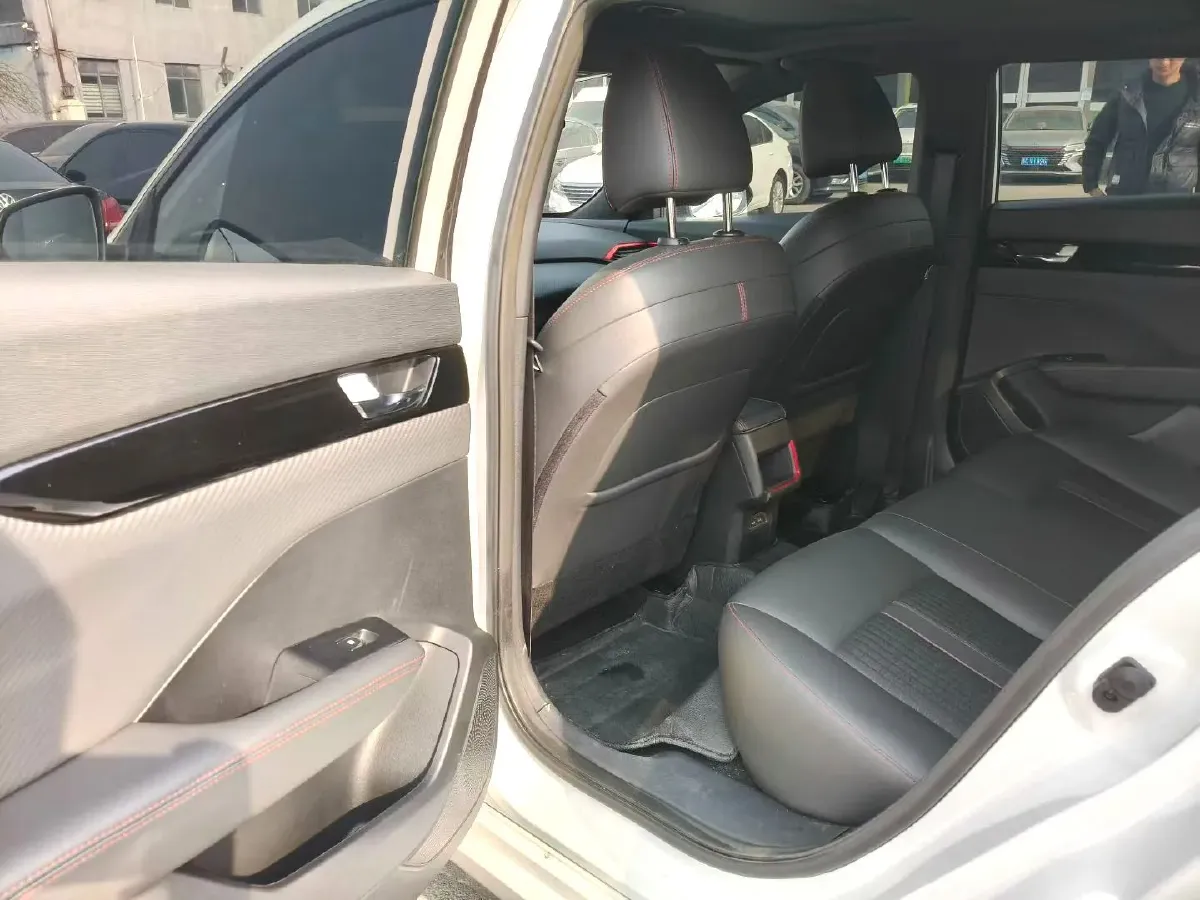 2023 DongFeng Aeolus YiXuan 1.5L 125HP L4 6DCT,autocango,china used car exporter,china ev exporter,chinese used car exporter,chinese used ev exporter