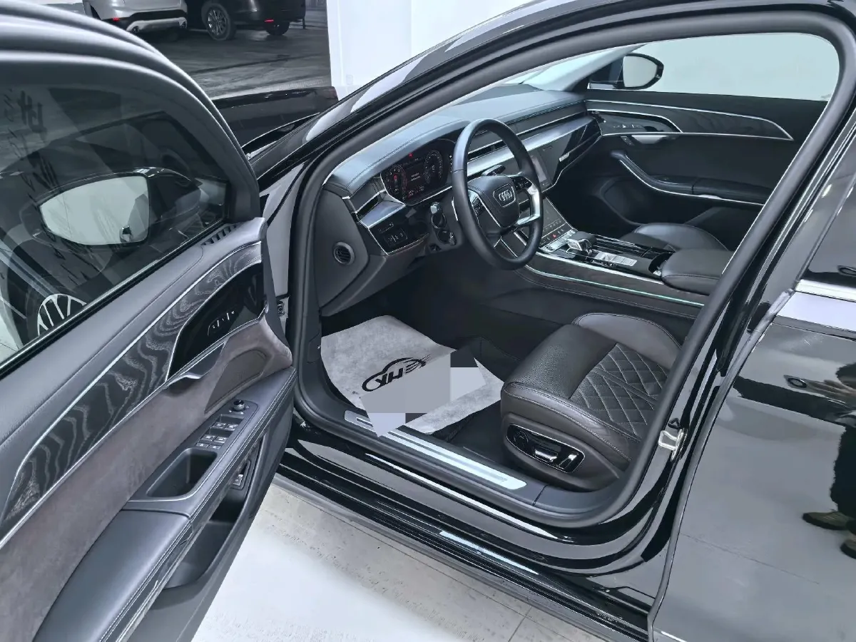 2023 Audi A8 3.0T 286HP V6 8AT,autocango,china used car exporter,china ev exporter,chinese used car exporter,chinese used ev exporter