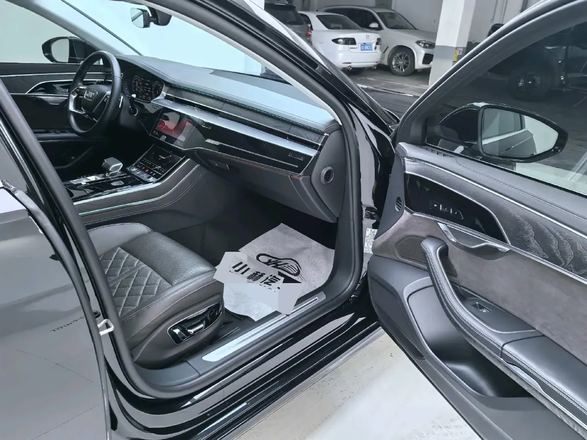 2023 Audi A8 3.0T 286HP V6 8AT,autocango,china used car exporter,china ev exporter,chinese used car exporter,chinese used ev exporter