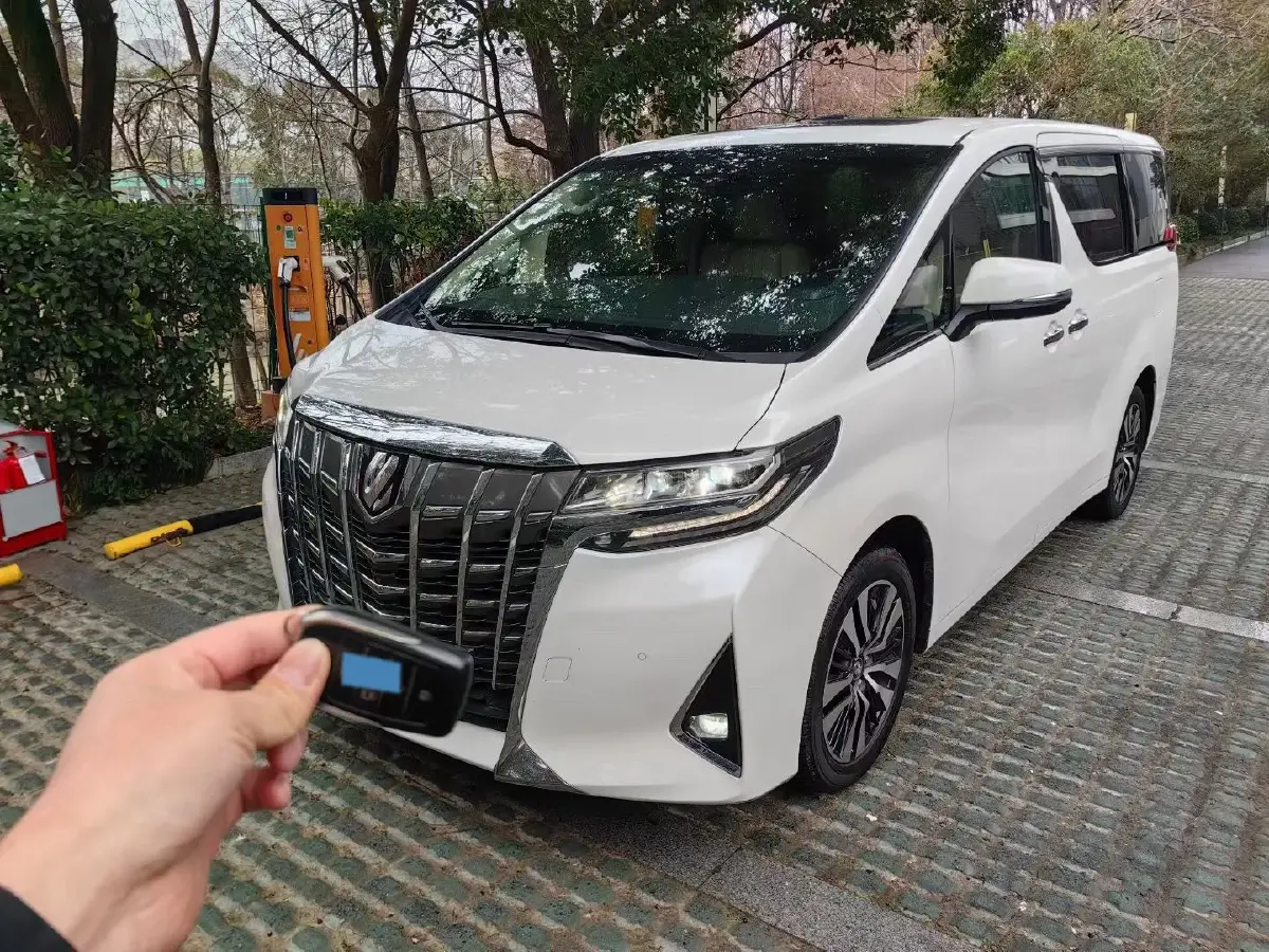 2018 Toyota Alphard 3.5L 301HP V6 8AT