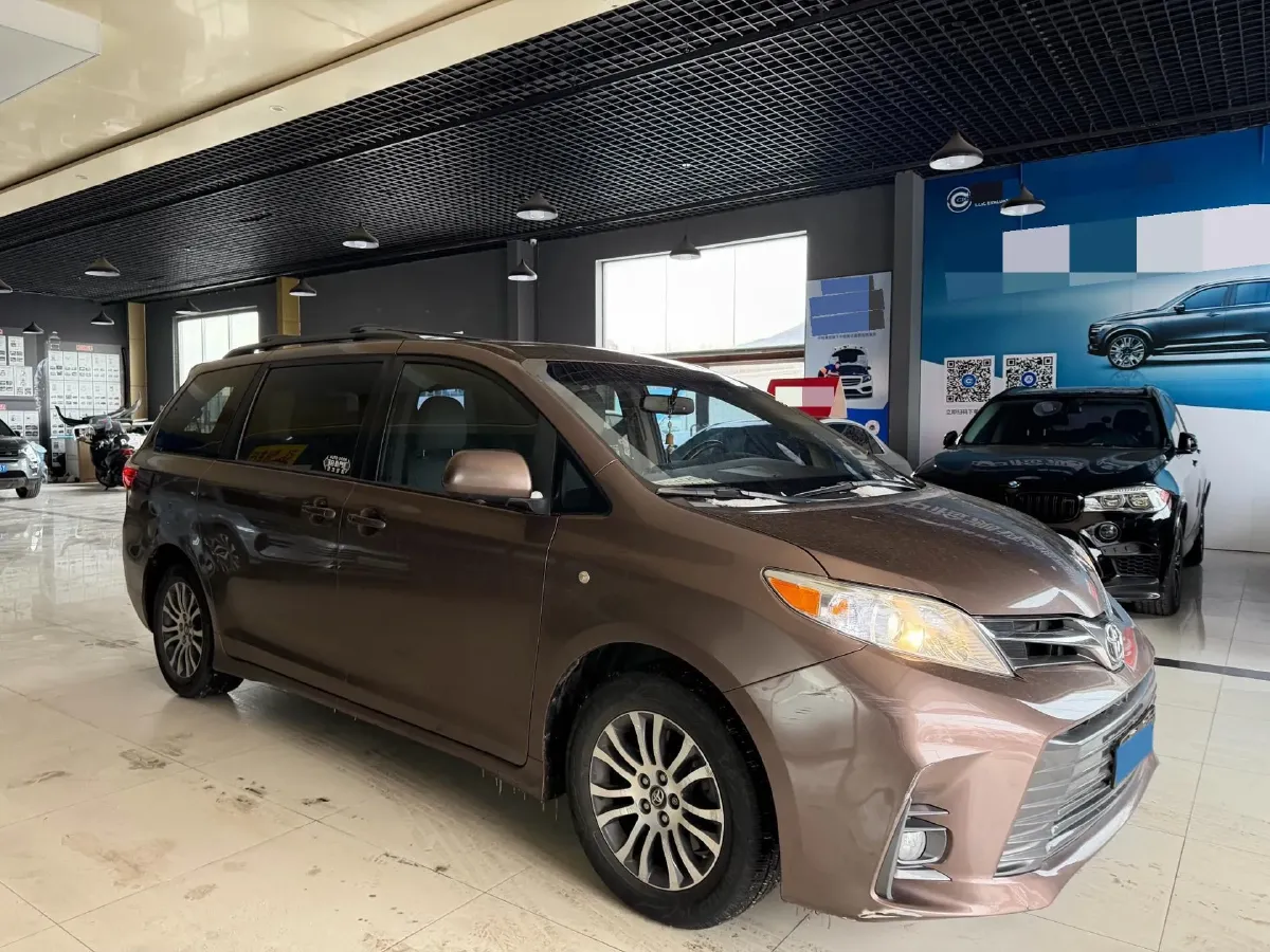 2019 Toyota Avalon 2.0L 178HP L4 CVT,autocango,china used car exporter,china ev exporter,chinese used car exporter,chinese used ev exporter