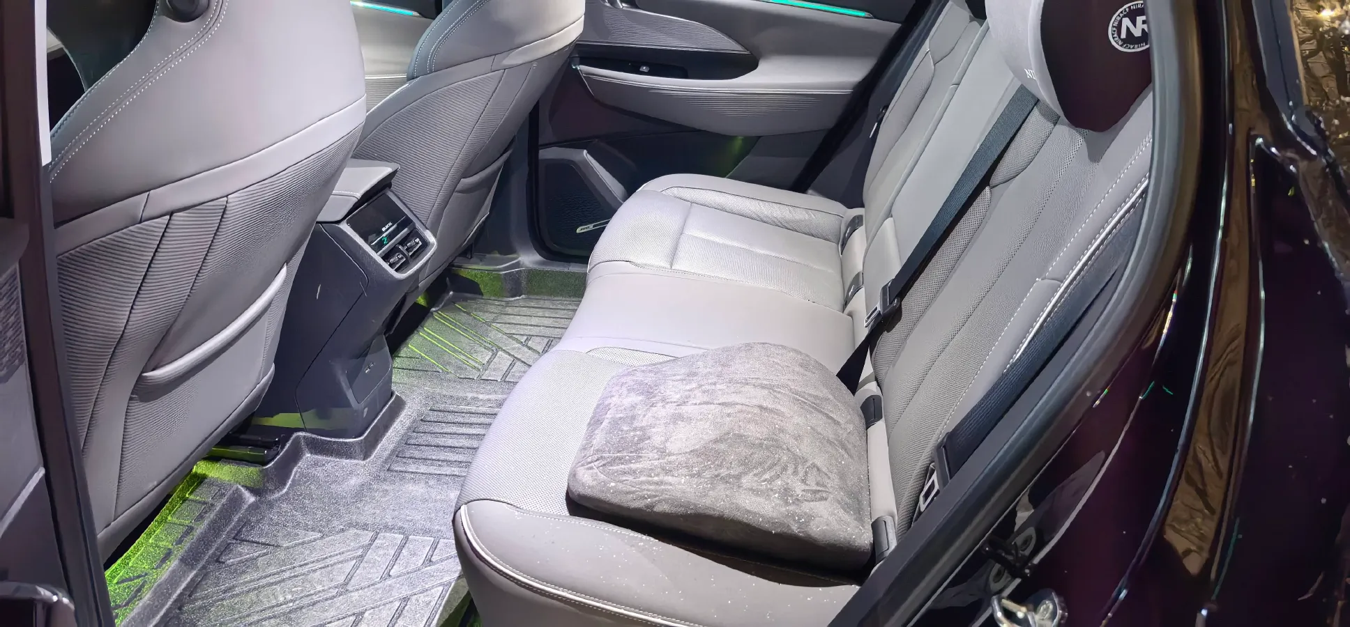 2024 Buick E5 BEV 68.4KWH,autocango,china used car exporter,china ev exporter,chinese used car exporter,chinese used ev exporter