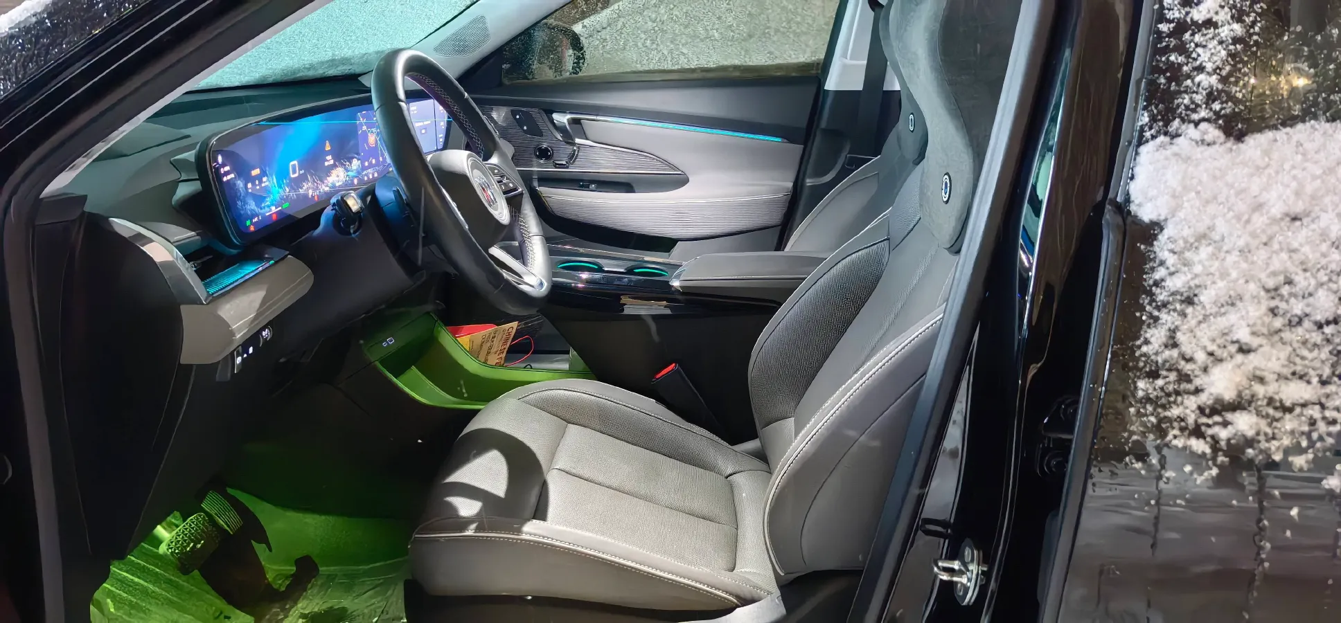 2024 Buick E5 BEV 68.4KWH,autocango,china used car exporter,china ev exporter,chinese used car exporter,chinese used ev exporter