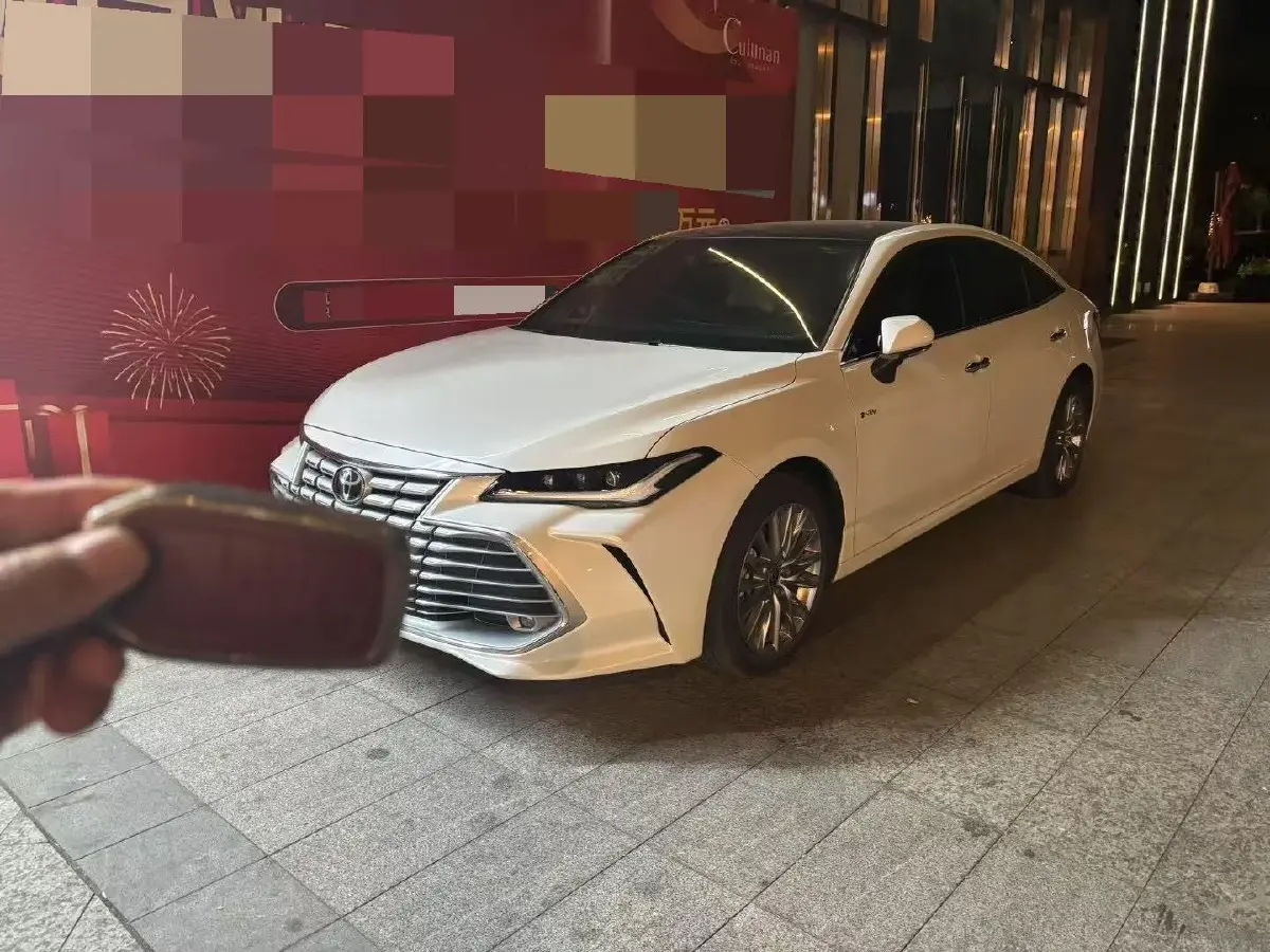 2024 Toyota Avalon 2.0L 152HP L4 E-CVT Hybrid