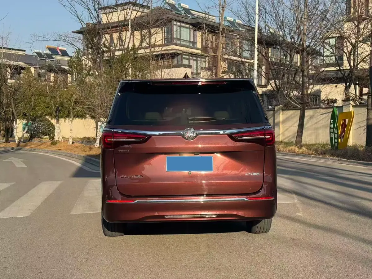 2023 Buick GL8 2.0T 237HP L4 9AT,autocango,china used car exporter,china ev exporter,chinese used car exporter,chinese used ev exporter