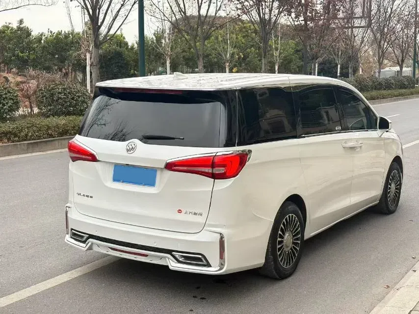 2018 Buick GL8 2.0T 260HP L4 6AT,autocango,china used car exporter,china ev exporter,chinese used car exporter,chinese used ev exporter