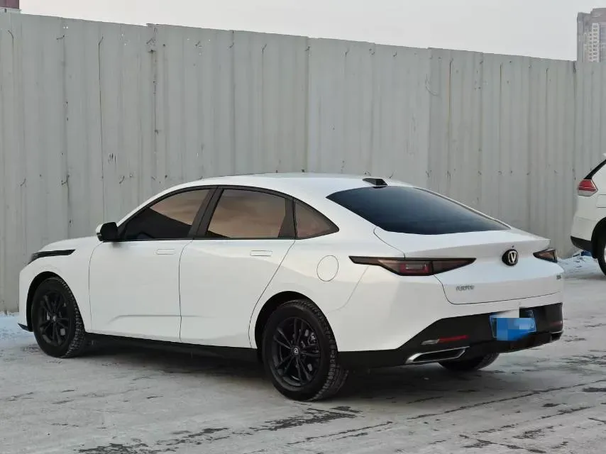 2023 ChangAn Lamore 1.5T 170HP L4 7DCT,autocango,china used car exporter,china ev exporter,chinese used car exporter,chinese used ev exporter