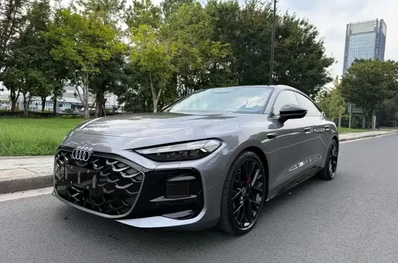 2026 Audi A5L Sportback 2.0T 204HP L4 7DCT,autocango,china used car exporter,china ev exporter,chinese used car exporter,chinese used ev exporter