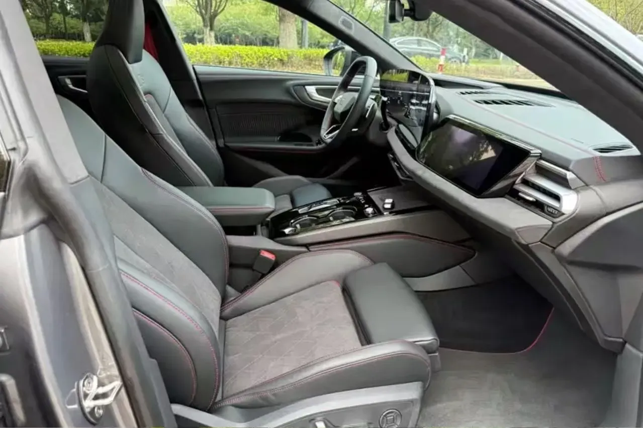 2026 Audi A5L Sportback 2.0T 204HP L4 7DCT,autocango,china used car exporter,china ev exporter,chinese used car exporter,chinese used ev exporter