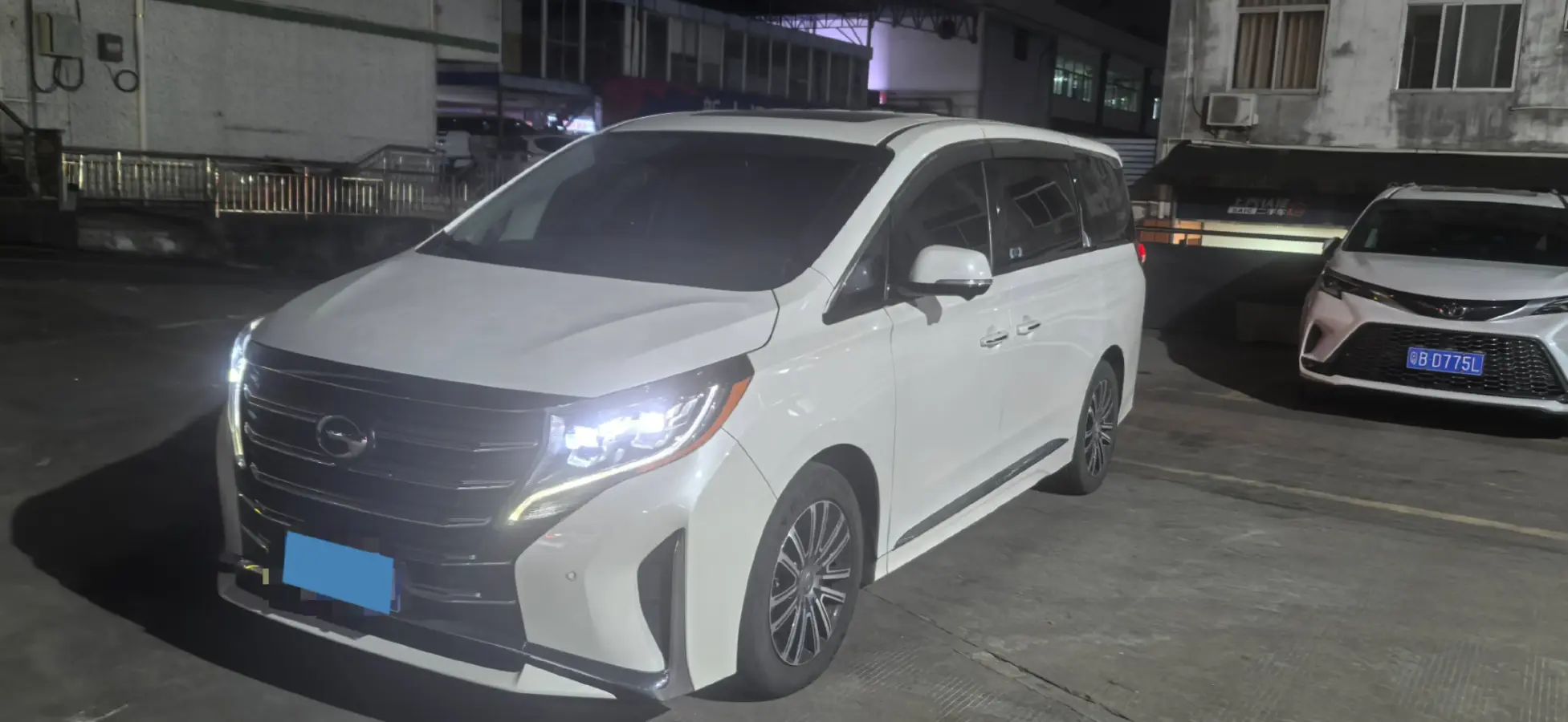 2021 GAC Trumpchi M8 2.0T 252HP L4 8AT