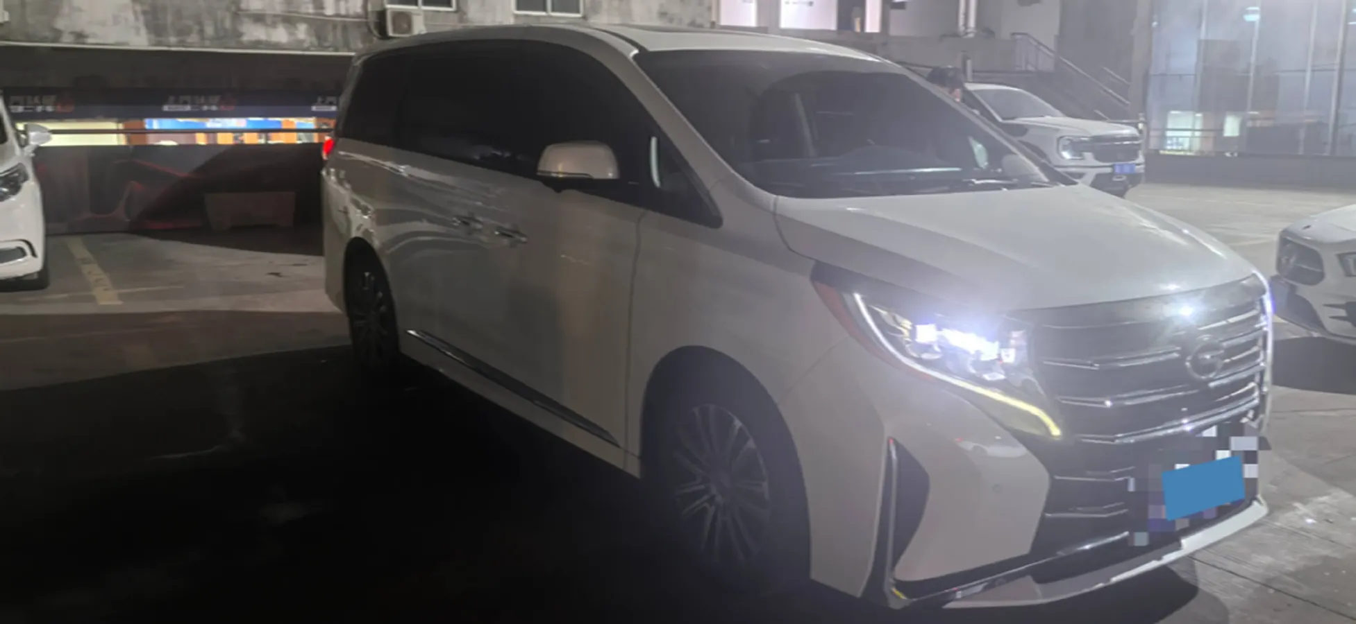 2021 GAC Trumpchi M8 2.0T 252HP L4 8AT,autocango,china used car exporter,china ev exporter,chinese used car exporter,chinese used ev exporter