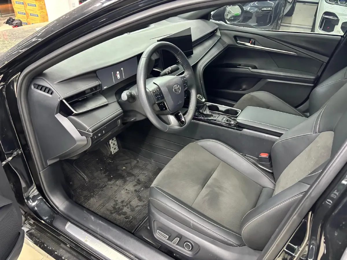 2024 Toyota Camry 2.0L 152HP L4 E-CVT Hybrid,autocango,china used car exporter,china ev exporter,chinese used car exporter,chinese used ev exporter