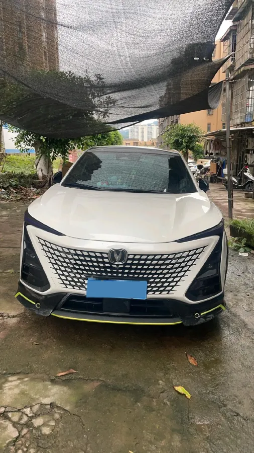 2022 ChangAn UNI-T 1.5T 188HP L4 7DCT,autocango,china used car exporter,china ev exporter,chinese used car exporter,chinese used ev exporter