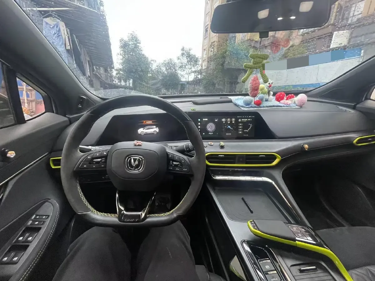 2022 ChangAn UNI-T 1.5T 188HP L4 7DCT,autocango,china used car exporter,china ev exporter,chinese used car exporter,chinese used ev exporter