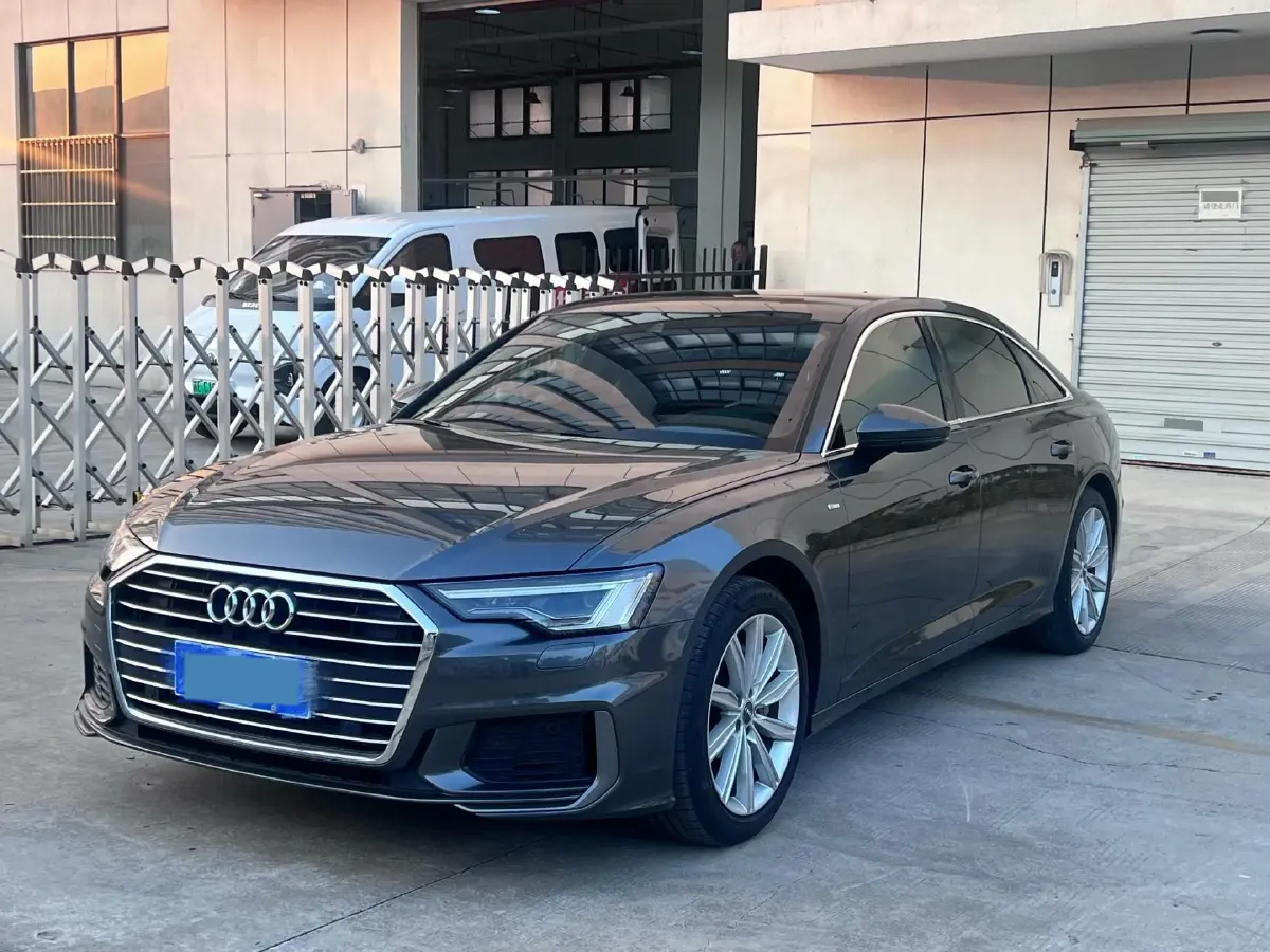 2021 Audi A6L 2.0T 224HP L4 7DCT