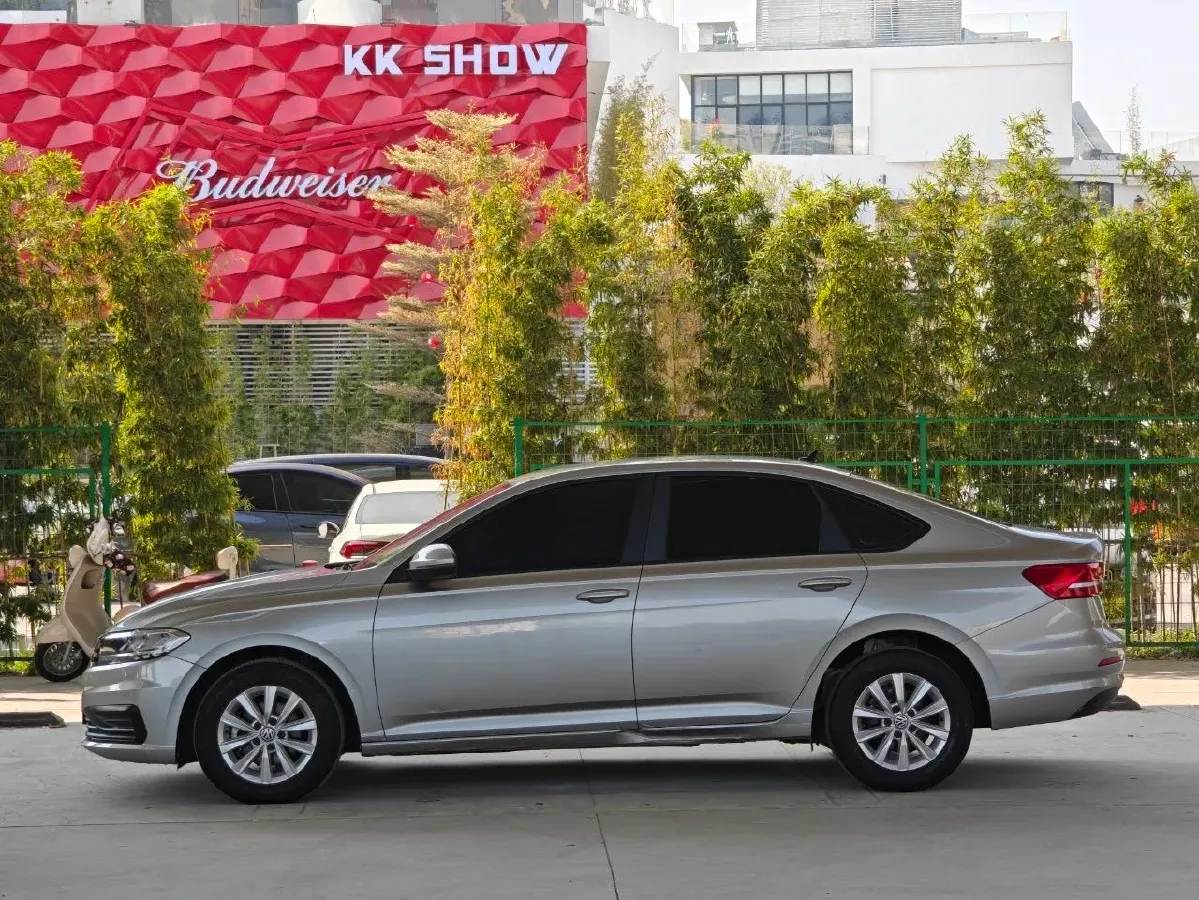 2018 Landwind XiaoYao 1.5T 163HP L4 CVT,autocango,china used car exporter,china ev exporter,chinese used car exporter,chinese used ev exporter