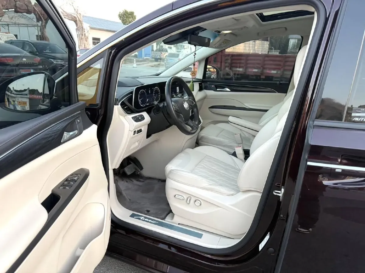 2022 Buick GL8 2.0T 237HP L4 9AT,autocango,china used car exporter,china ev exporter,chinese used car exporter,chinese used ev exporter