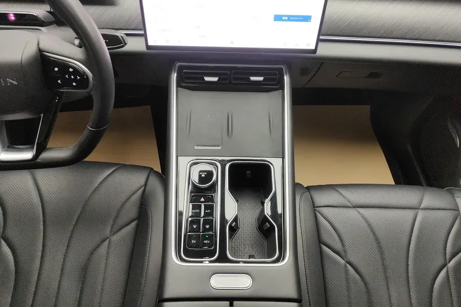 2024 Fulwin FulwinT10 1.5T 156HP L4 3DHT PHEV 34.46KWH,autocango,china used car exporter,china ev exporter,chinese used car exporter,chinese used ev exporter