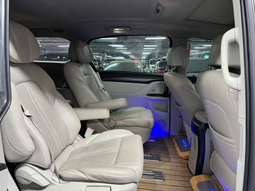 2020 Buick GL8 2.0T 237HP L4 9AT,autocango,china used car exporter,china ev exporter,chinese used car exporter,chinese used ev exporter