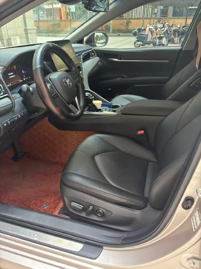 2021 Toyota Camry 2.5L 209HP L4 8AT,autocango,china used car exporter,china ev exporter,chinese used car exporter,chinese used ev exporter