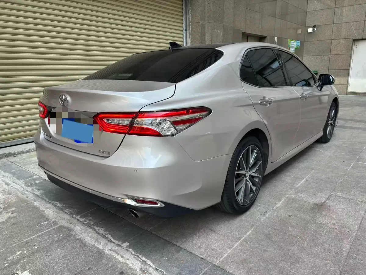 2021 Toyota Camry 2.5L 209HP L4 8AT,autocango,china used car exporter,china ev exporter,chinese used car exporter,chinese used ev exporter