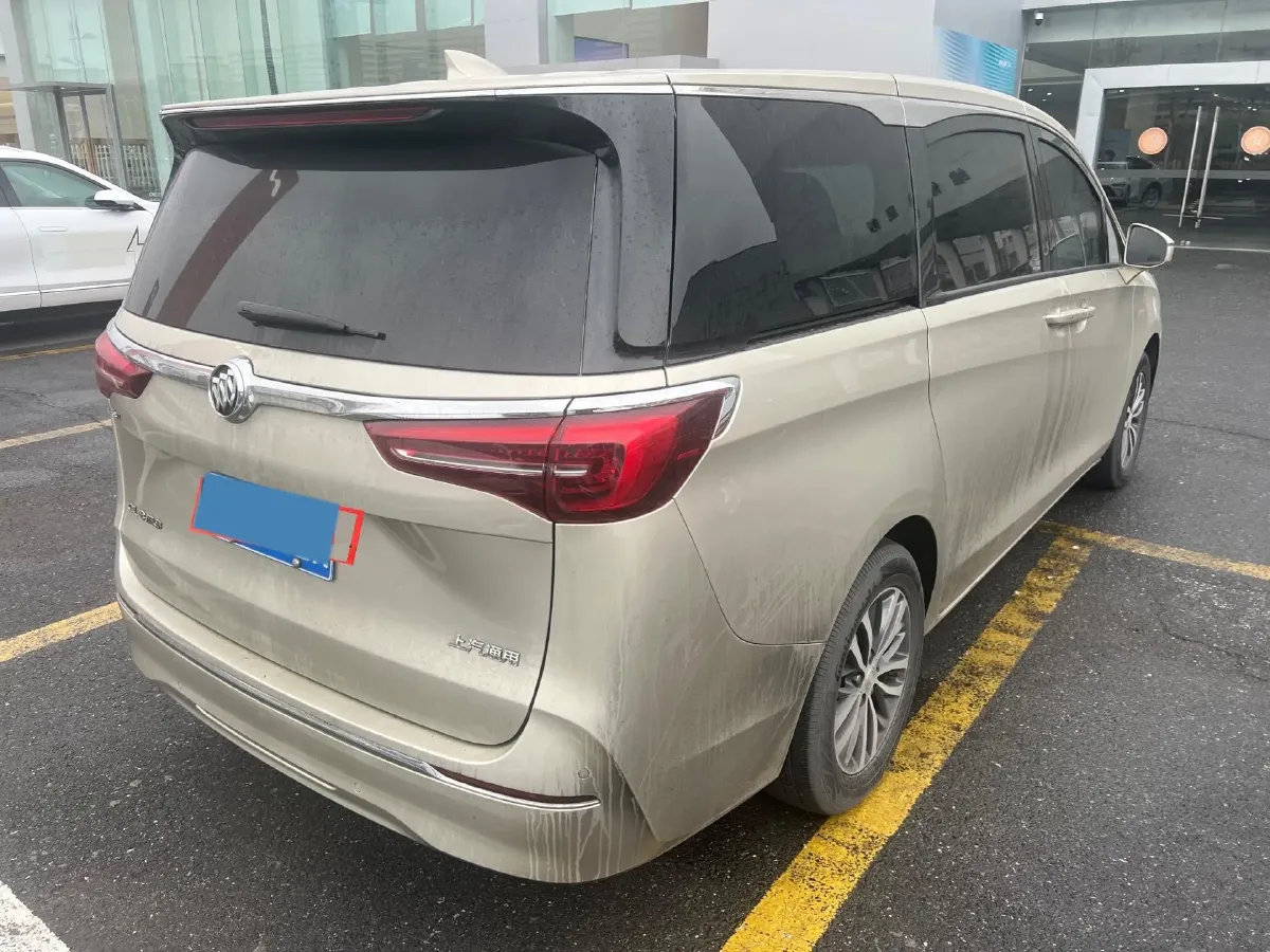 2022 Buick GL8 2.0T 237HP L4 9AT,autocango,china used car exporter,china ev exporter,chinese used car exporter,chinese used ev exporter