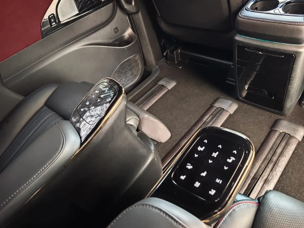 2023 GAC Trumpchi M8 2.0T 190HP L4 E-CVT Hybrid,autocango,china used car exporter,china ev exporter,chinese used car exporter,chinese used ev exporter