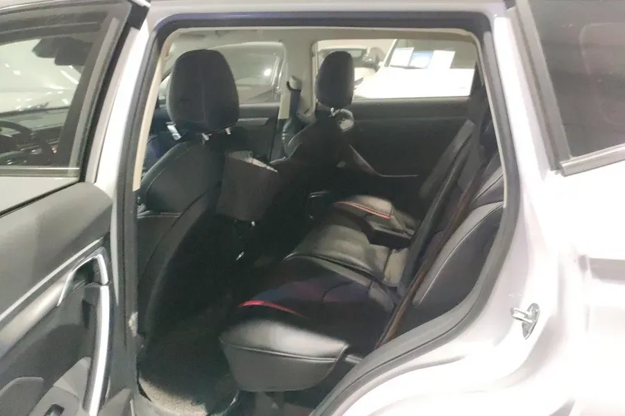 2020 Geely Azkarra 1.8T 184HP L4 7DCT,autocango,china used car exporter,china ev exporter,chinese used car exporter,chinese used ev exporter