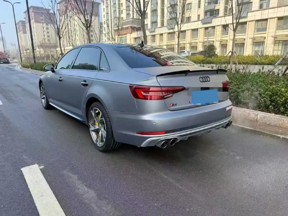 2020 Audi A4L 2.0T 190HP L4 7DCT,autocango,china used car exporter,china ev exporter,chinese used car exporter,chinese used ev exporter