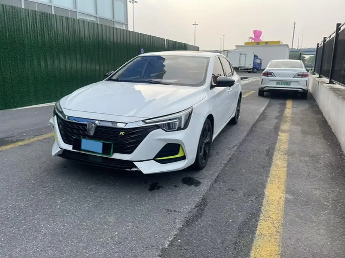 2019 Roewe i6 1.5T 169HP L4 AMT PHEV 9.1KWH