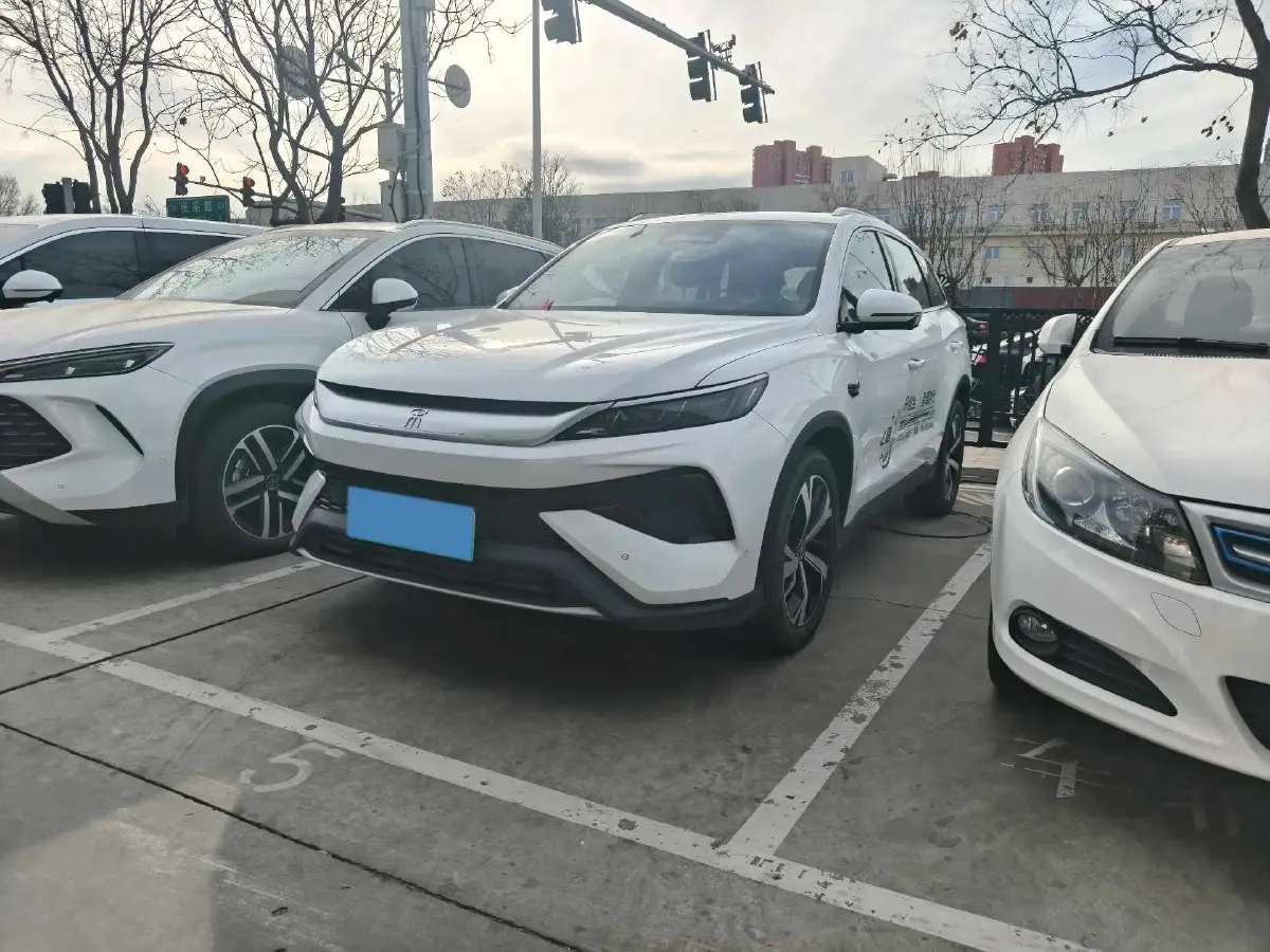 2025 BYD Song Pro 1.5L 101HP L4 E-CVT PHEV 18.3KWH