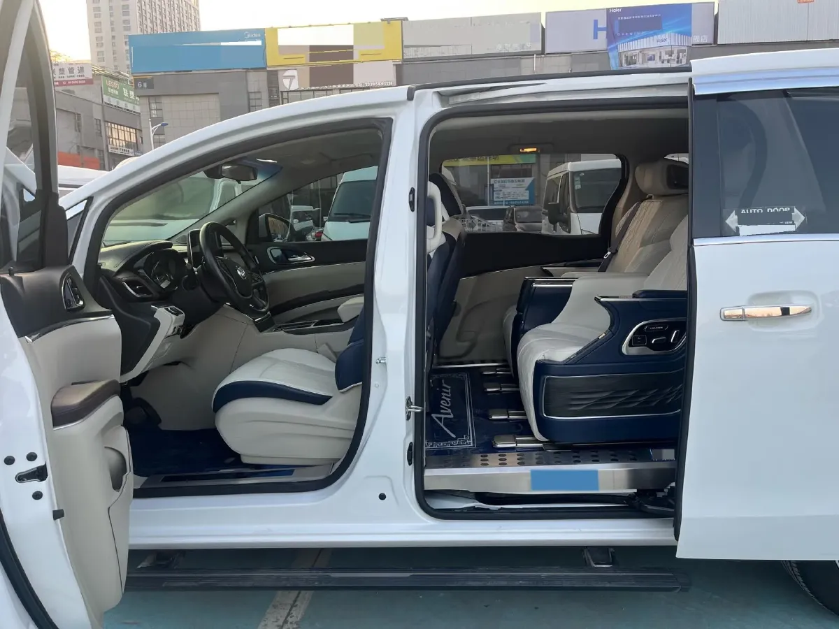 2020 Buick GL8 2.0T 237HP L4 9AT,autocango,china used car exporter,china ev exporter,chinese used car exporter,chinese used ev exporter