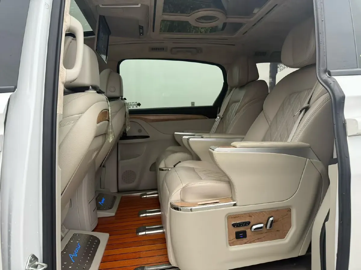 2018 Buick GL8 2.0T 260HP L4 6AT,autocango,china used car exporter,china ev exporter,chinese used car exporter,chinese used ev exporter